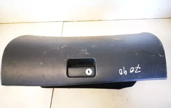 Toyota Avensis T250 Glove box 5555005020 55550-05020