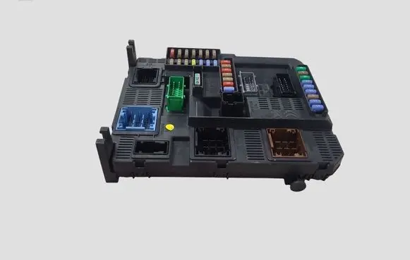 Peugeot 208 I Fuse module 9678355880 20120908