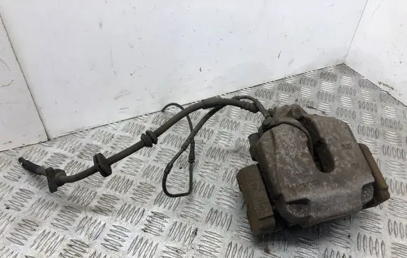 BMW 5 F10 F11 Front brake caliper 6024380