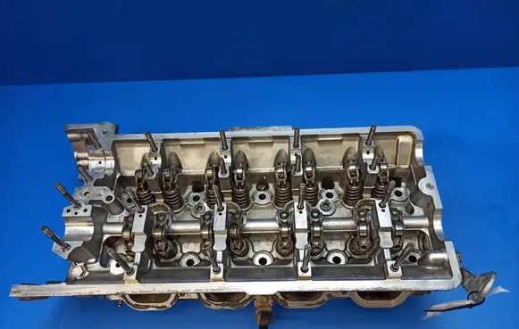 Engine head