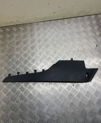 Volkswagen Jetta VI Other interior part 5C8863046