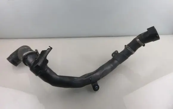 Intercooler hose/pipe