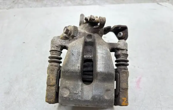 Opel Astra H Rear brake caliper