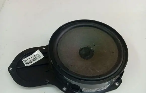 Volkswagen PASSAT B7 Front door speaker 3C8035454