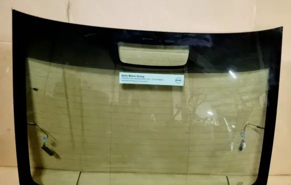 Volvo S60 Rear windscreen/windshield window 31385406 31385407
