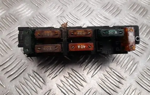 Fuse box set