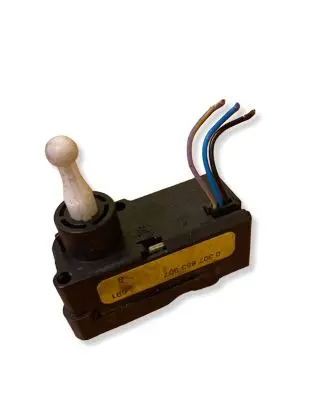 Ford Mondeo Mk III Headlight level adjustment motor 0307853307