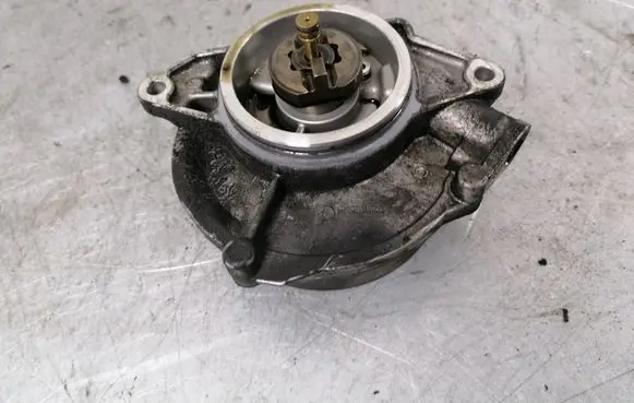 Audi A6 S6 C6 4F Vacuum pump 057145100AF
