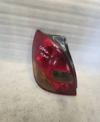 Toyota Corolla Verso E121 Rear/tail lights 1827