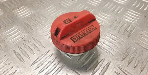 Nissan Terrano Fuel tank filler cap 