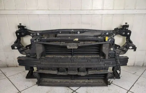 Ford Fusion II Radiator support slam panel
