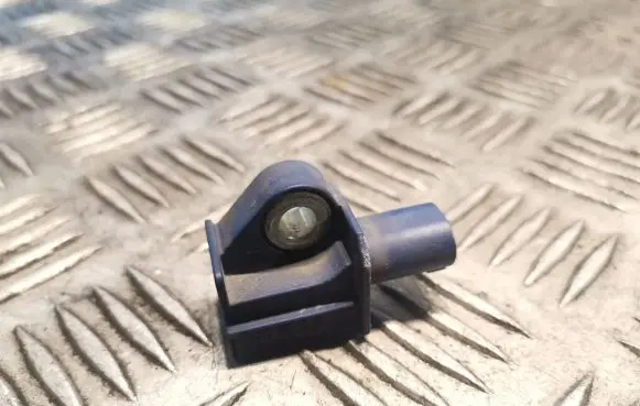 Mercedes-Benz E W212 Airbag deployment crash/impact sensor 2128204926