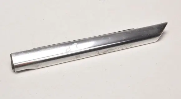 Maserati Ghibli Front door windshield rail 