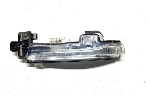 Volvo V60 Mirror indicator light 3100929 4044025 3100931