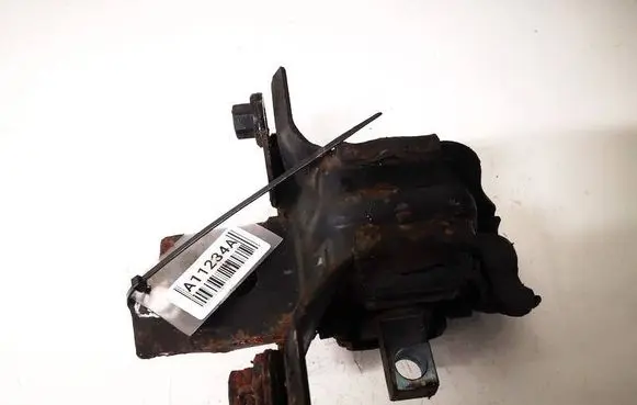 Volkswagen Cross Polo Engine mount bracket 
