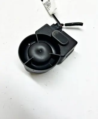 Toyota RAV 4 (XA40) Alarm system siren PA66GF15