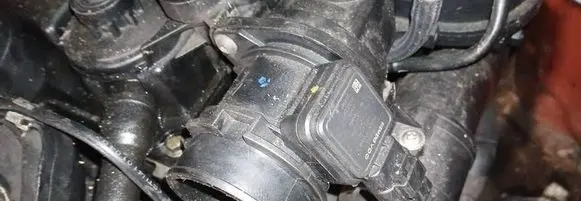 Peugeot 1007 Mass air flow meter 5WK97004 9647144080
