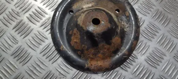 Subaru Legacy Coil spring mount 