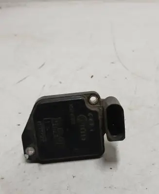 Audi A6 S6 C5 4B Mass air flow meter 078133471E AFH7008D T63599
