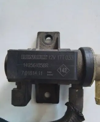 Renault Master III Vacuum valve 149561858R 70181411 12V17T0331