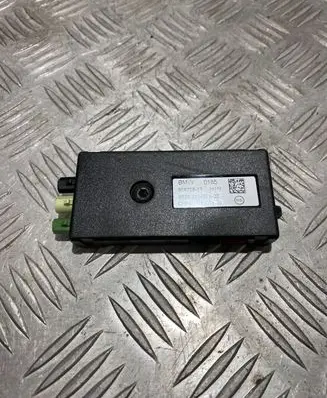 BMW X5 E70 Aerial antenna amplifier 92870811 9334693