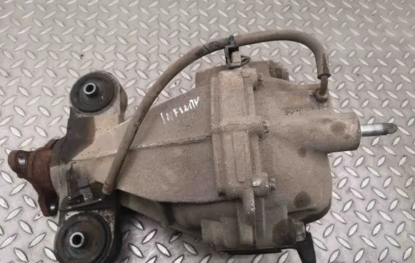 Infiniti Q50 Rear differential Y10A
