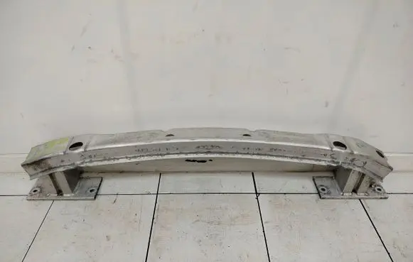 Opel Insignia A Rear bumper support beam 