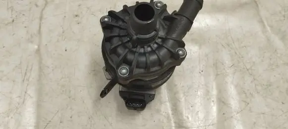 Volvo XC90 Electric auxiliary coolant/water pump 31338384