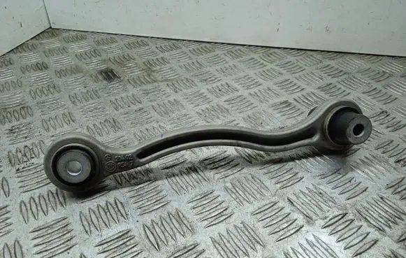 Mercedes-Benz C W205 Rear control arm 20402