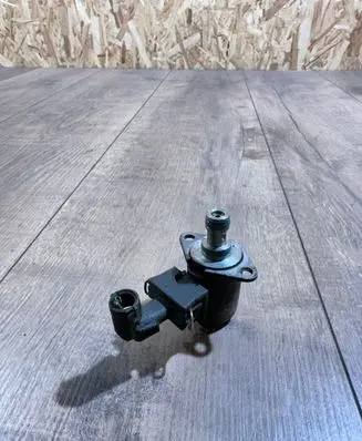 Mercedes-Benz C W204 Hydraulic servotronic pressure valve 