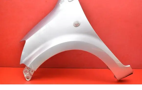 Daihatsu Sirion Fender