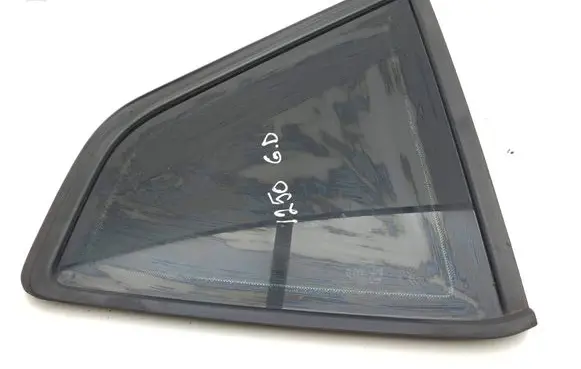 Seat Ateca Rear side window 575845042