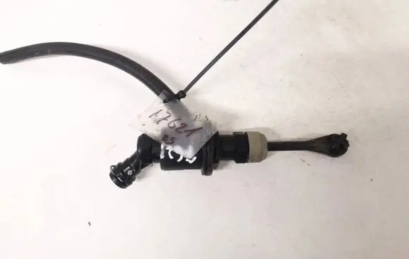 Nissan Cube Z12 Clutch master cylinder 30610em11a