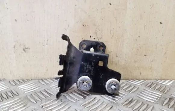 Volkswagen Golf VI Other engine bay part 1K0906287J