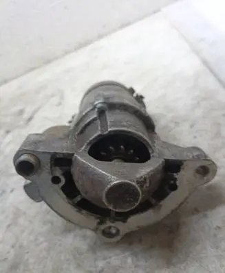 Citroen Xsara Picasso Starter motor M000T82081