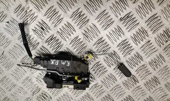 Renault Master II Front door lock 