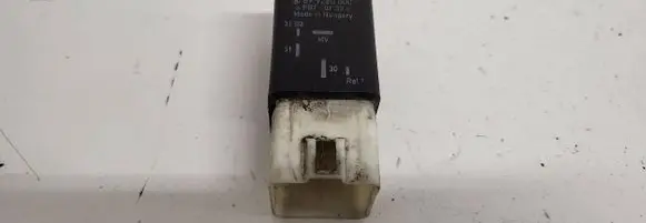 Mercedes-Benz Vito Viano W639 Coolant fan relay BEHRA8965 899260000