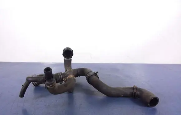 Audi Q5 SQ5 Engine coolant pipe/hose 8R0122055