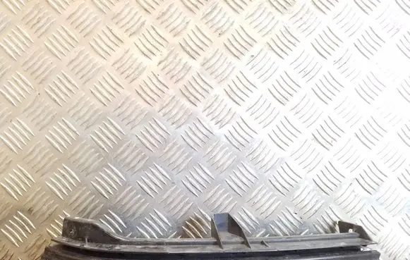 Under headlight/headlamp trim