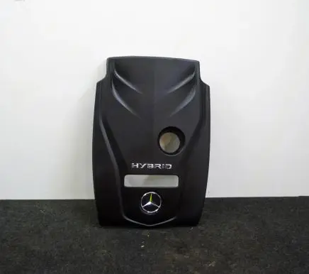 Mercedes-Benz C W205 Engine cover (trim) A2740106807