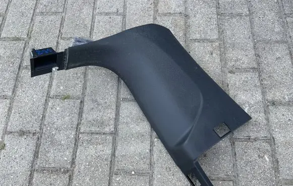 Audi Q7 4M Foot area side trim 4M1867272C 4M1867272C4PK