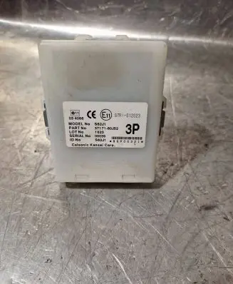 Suzuki SX4 Other control units/modules 3717180J52 97RI012023 B6P00321