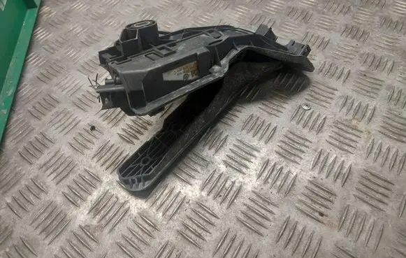 Audi A3 S3 8P Accelerator throttle pedal 1K2721503M