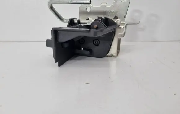 BMW X5 G05 Parcel shelf load cover mount bracket 7438268