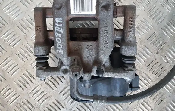 Peugeot 3008 II Rear brake caliper 1608999580 1651758380 1617535580