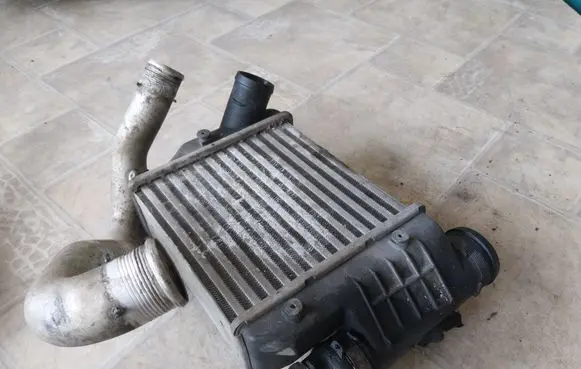 Audi A6 S6 C6 4F Intercooler radiator