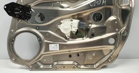 Mercedes-Benz E W212 Front door window regulator with motor A2048200242