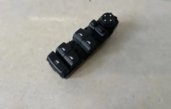 BMW M5 Electric window control switch 9241955