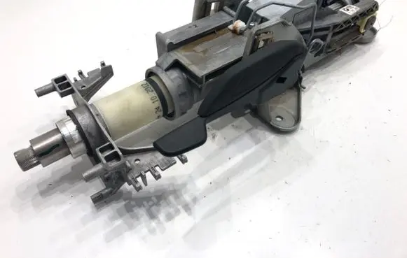 BMW 5 F10 F11 Steering wheel axle 6795346