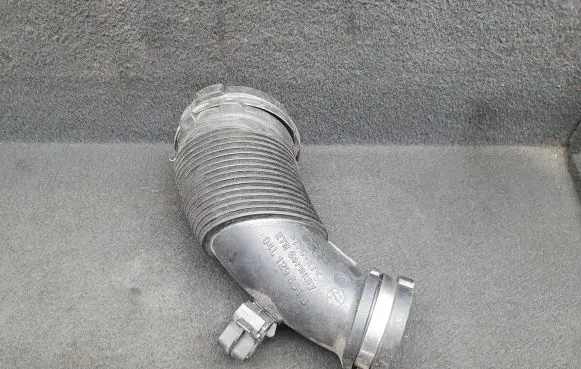 Audi A4 S4 B9 Air intake hose/pipe 04L129661B
